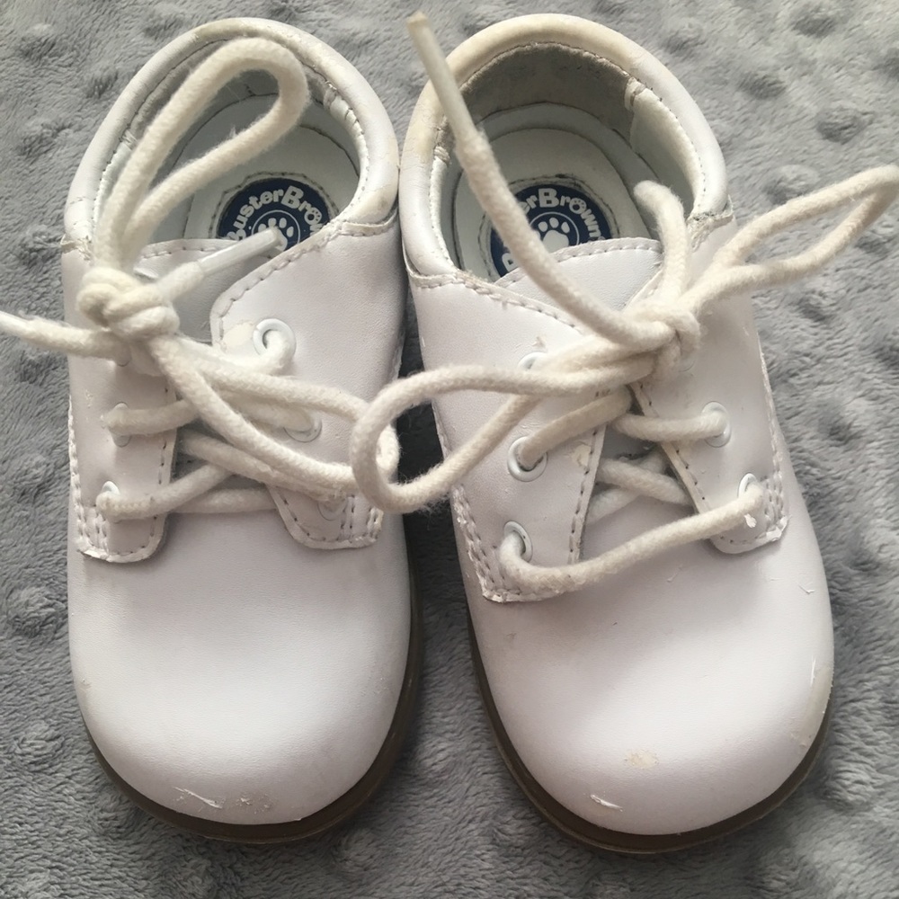 Buster Brown White Dress Shoes